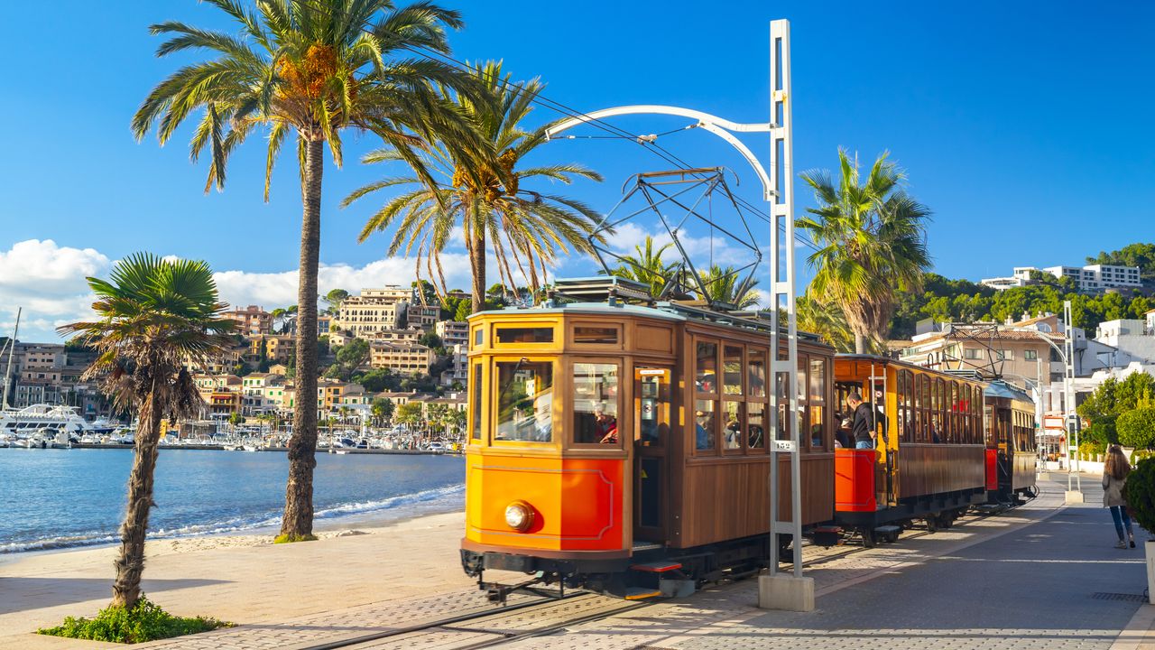 Upptäck Rialtobron, Napoli och Lucca i Italien
