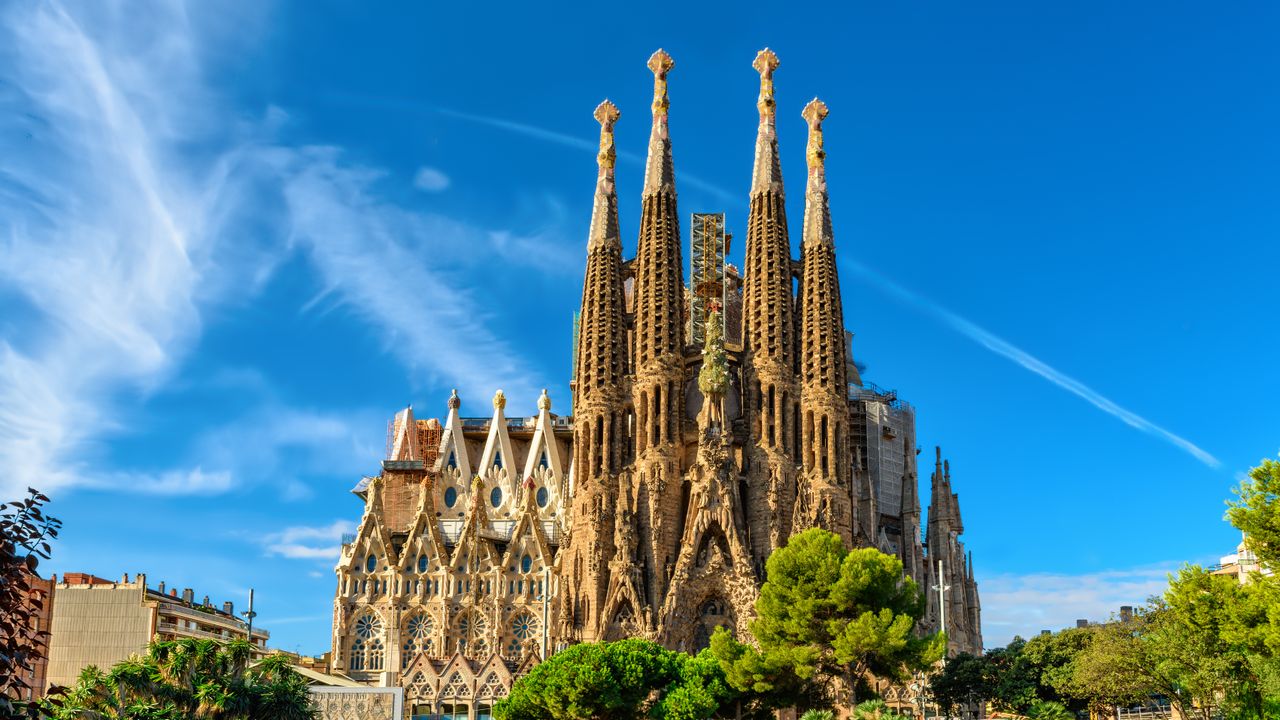 Upptäck Spaniens magi: Barcelona, Costa Brava, Valencia