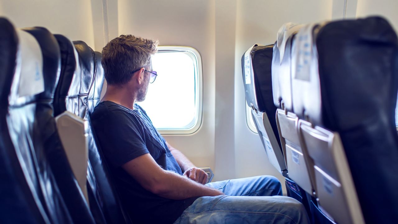 Att flyga och möta världen
